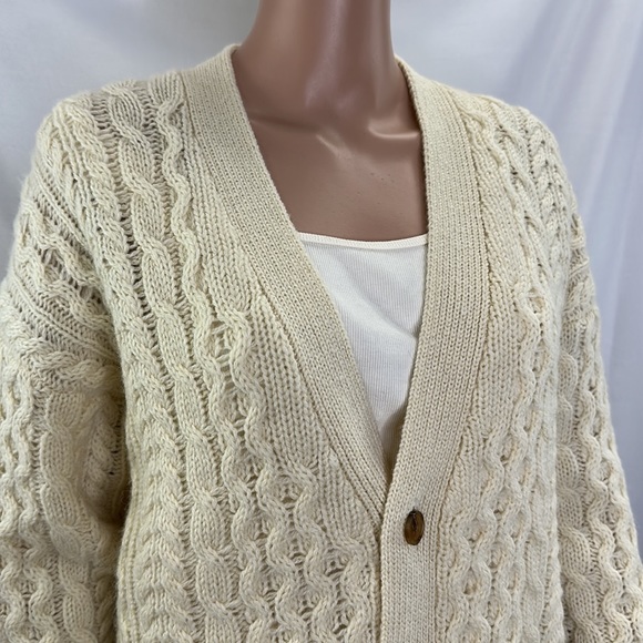 Brandy Melville Wool Blend Cream Chunky Cable Knit Button Down Cardigan SZ M - Picture 8 of 13